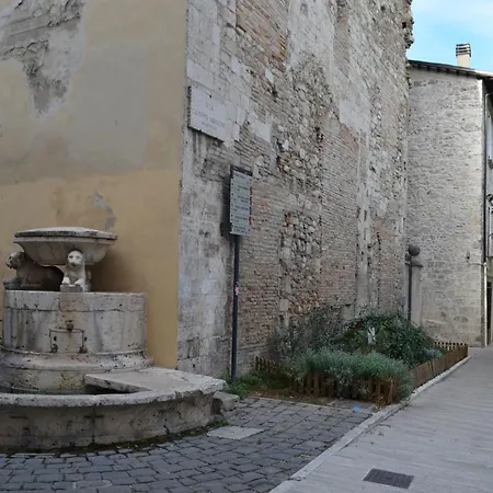 La Fontana Dei Cani